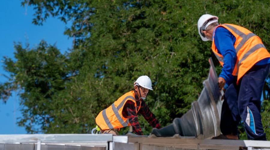 Professional Flat Roofing Installation in Campus, IL